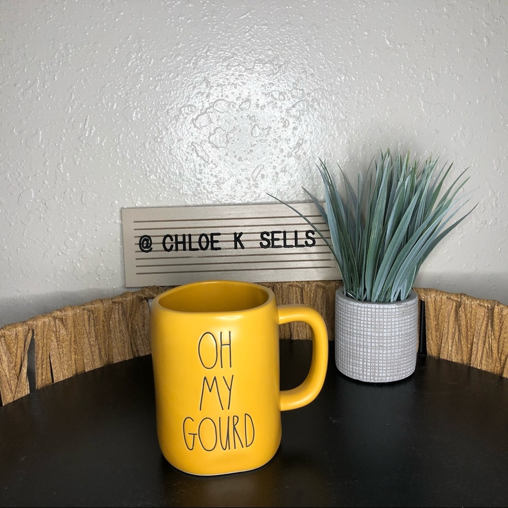 Rae Dunn OH MY GOURD mug.